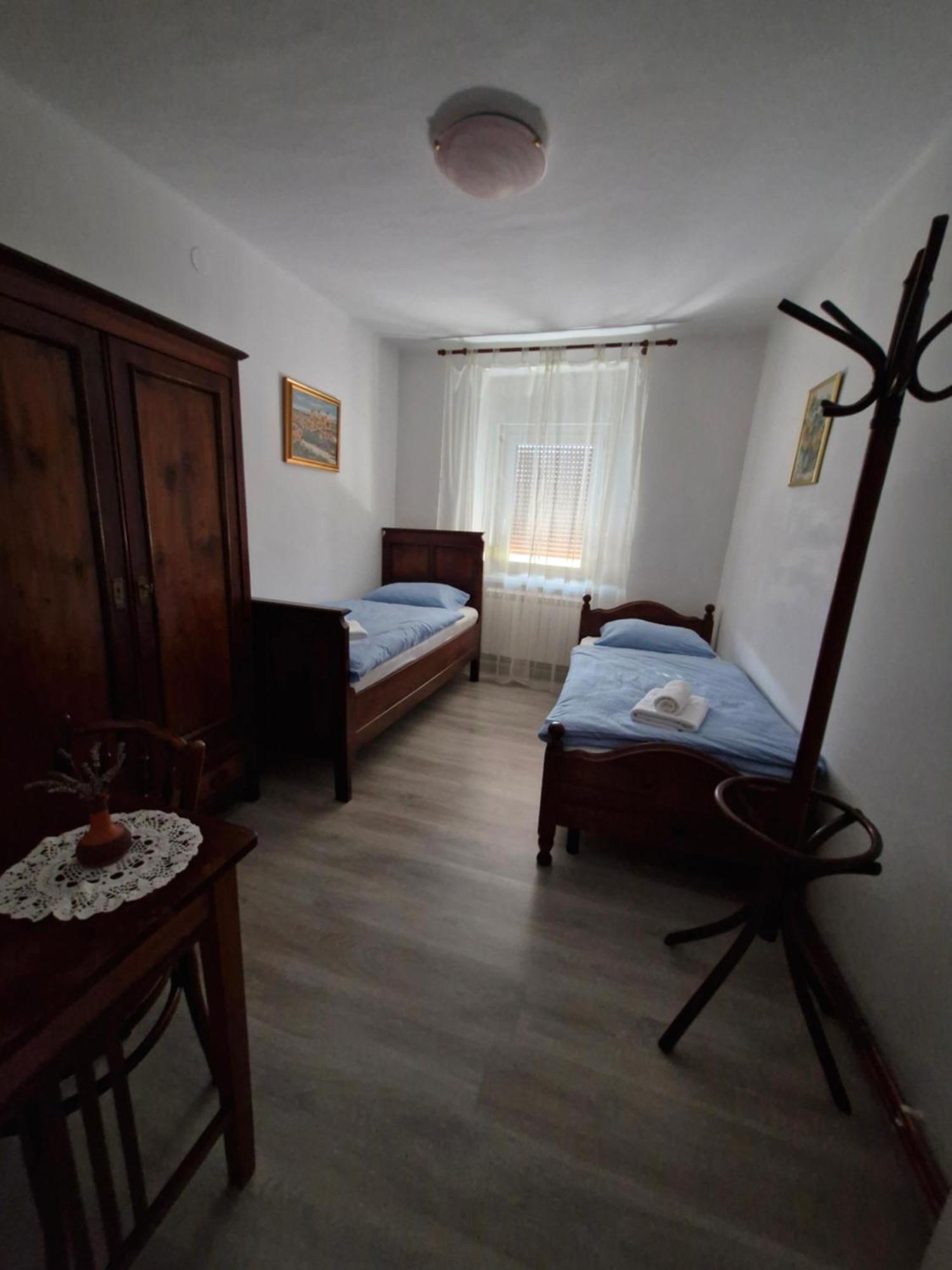 Apartma Jezevi Sežana Exterior foto